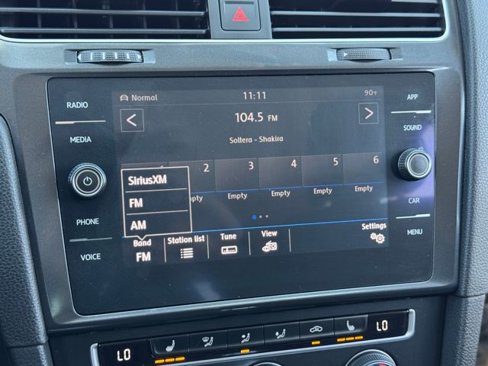 Used 2019 Volkswagen e-Golf SE w/ Driver Assistance Package image 9