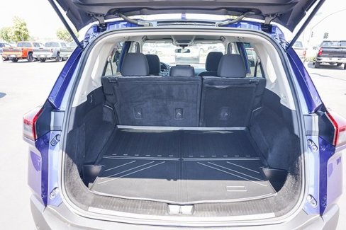 Certified 2022 Nissan Rogue SV image 27