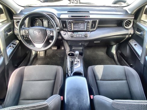 Used 2018 Toyota RAV4 XLE image 20