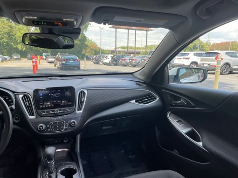 Used 2024 Chevrolet Malibu LT image 31
