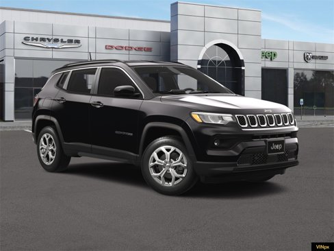 New 2025 Jeep Compass Latitude image 31