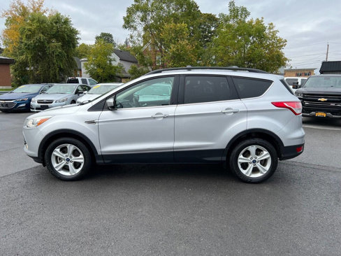 Used 2015 Ford Escape SE w/ Equipment Group 201A image 2