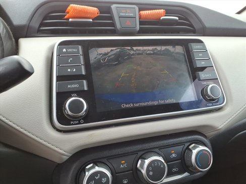 Used 2022 Nissan Versa SV image 12
