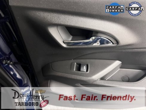 Used 2024 Chevrolet Trax LT w/ Sunroof Package image 35
