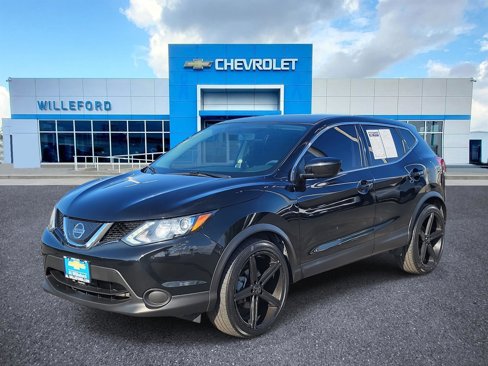 Used 2019 Nissan Rogue Sport S image 1