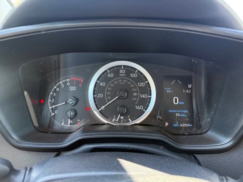 Used 2022 Toyota Corolla LE image 11