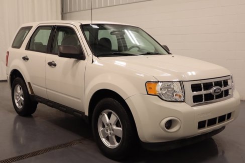 Used 2012 Ford Escape XLS image 2