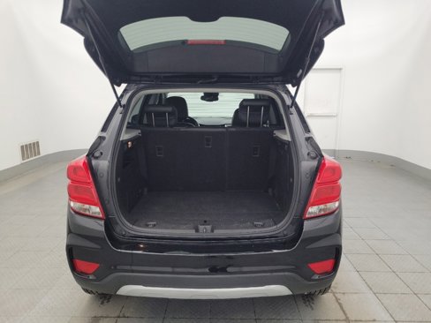 Used 2020 Chevrolet Trax LT w/ LT Convenience Package image 29