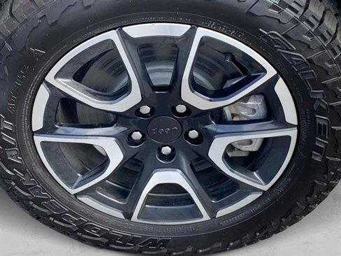 Used 2024 Jeep Compass Trailhawk image 24
