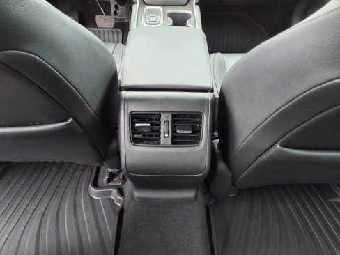 Used 2019 Honda Accord Touring image 6