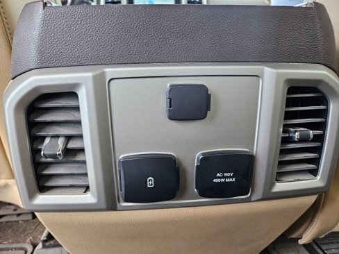 Used 2019 Ford F150 Lariat image 19