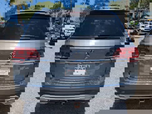 Used 2019 Volkswagen Atlas SE w/ Towing Package image 6