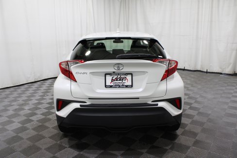 Used 2020 Toyota C-HR LE image 31