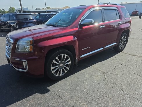 Used 2017 GMC Terrain Denali image 2
