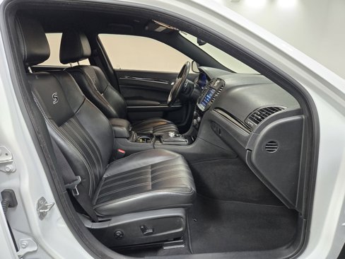 Used 2020 Chrysler 300 S image 22