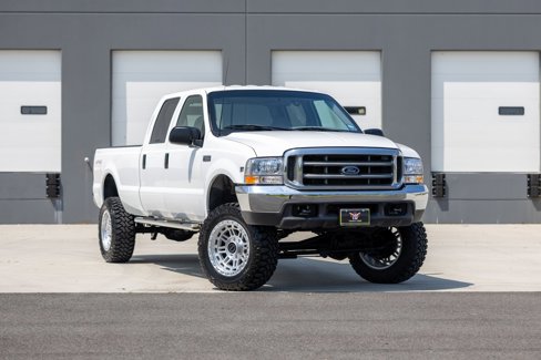 Used 1999 Ford F350 XLT image 1