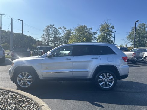 Used 2011 Jeep Grand Cherokee 70th Anniversary image 8
