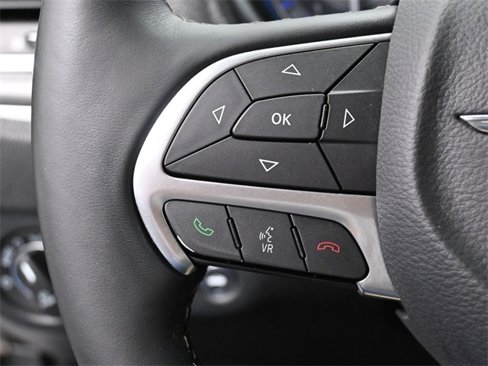 Used 2016 Chrysler 300 C image 17