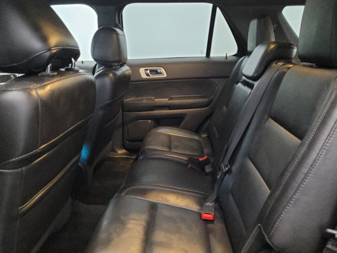 Used 2015 Ford Explorer Limited image 18