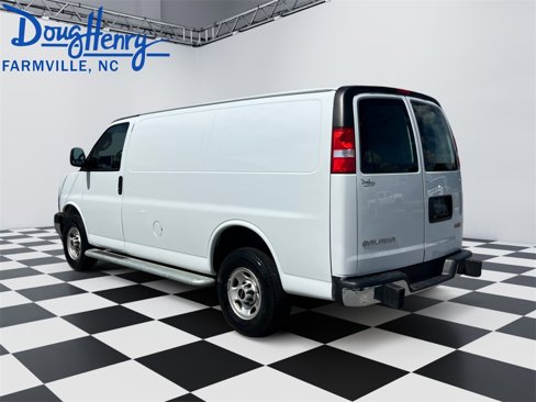 Used 2023 GMC Savana 2500 w/ Driver Convenience Package image 3
