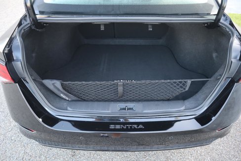 New 2025 Nissan Sentra SV w/ Trunk Package image 31