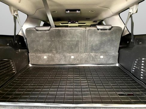 Used 2019 Chevrolet Suburban Premier image 30