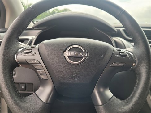Used 2023 Nissan Murano SV image 23