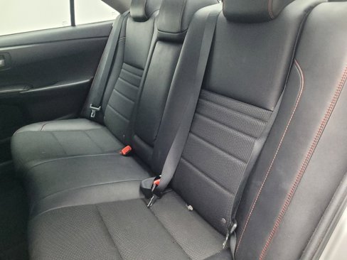 Used 2017 Toyota Camry SE image 18