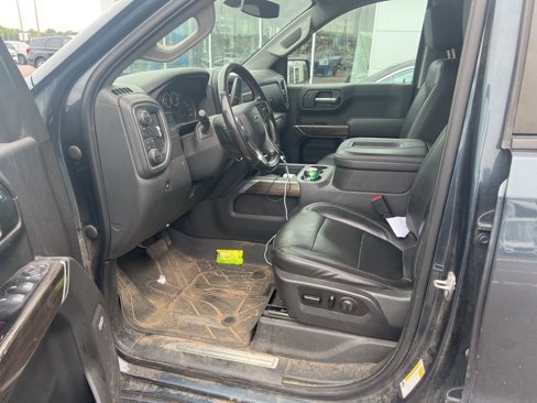 Used 2020 Chevrolet Silverado 1500 LT Trail Boss image 2
