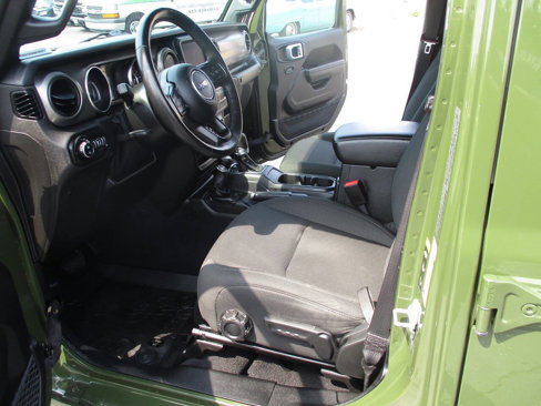 Used 2021 Jeep Gladiator Sport image 21