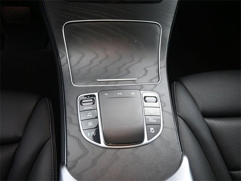 Used 2023 Mercedes-Benz GLC 300 4MATIC Coupe image 4