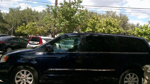 Used 2015 Chrysler Town & Country Touring image 8