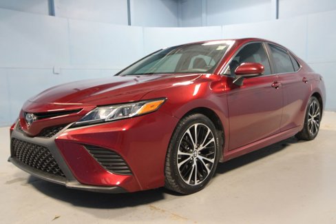 Used 2018 Toyota Camry SE image 25