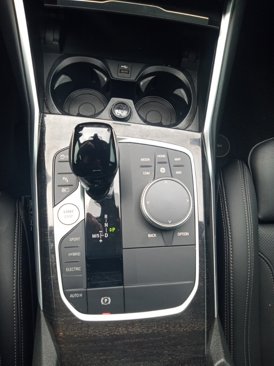 Used 2022 BMW 330e w/ M Sport Package image 15