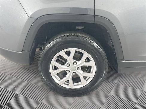 Certified 2022 Jeep Grand Cherokee Limited image 29