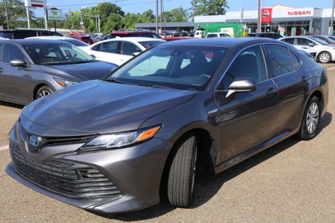 Used 2019 Toyota Camry LE image 7