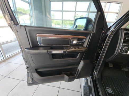 Used 2018 RAM 1500 Laramie w/ Convenience Group image 38