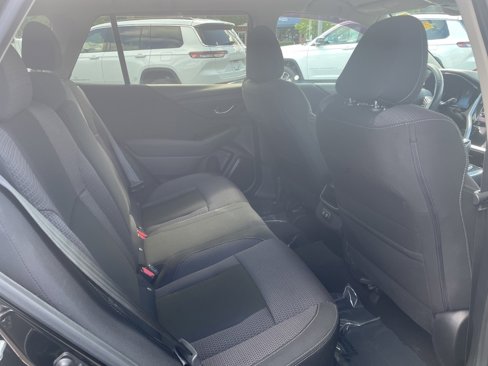 Used 2020 Subaru Outback Premium image 17