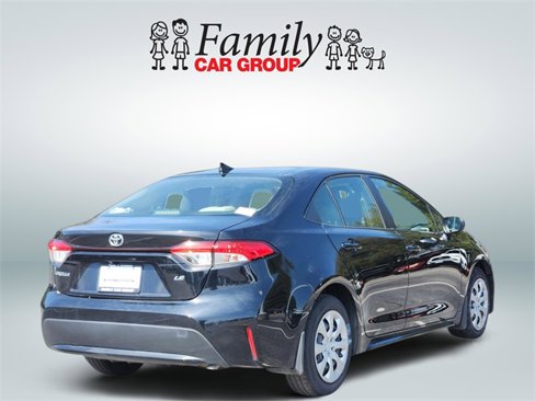 Used 2022 Toyota Corolla LE w/ Carpet Mat Package (TMS) image 3