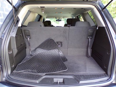 Used 2016 GMC Acadia SLE image 43