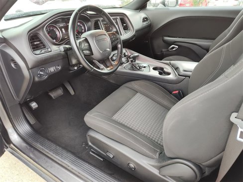 Used 2023 Dodge Challenger SXT image 28