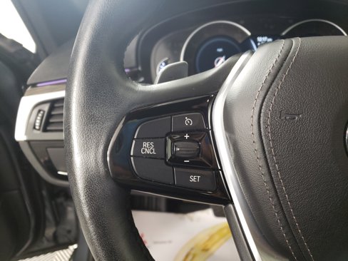 Used 2019 BMW 530i xDrive w/ Luxury Seating Package image 18