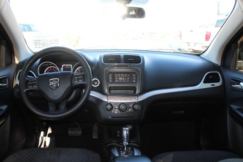 Used 2018 Dodge Journey SE w/ Blacktop Package image 25