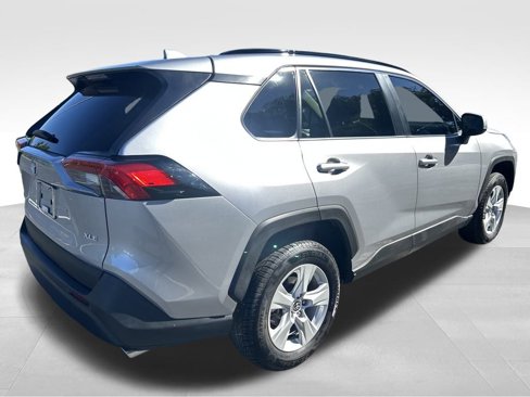 Certified 2021 Toyota RAV4 XLE image 5