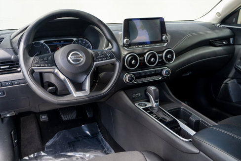 Used 2023 Nissan Sentra SV image 2