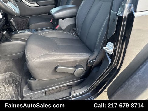 Used 2016 Jeep Wrangler Rubicon w/ Power Convenience Group image 63