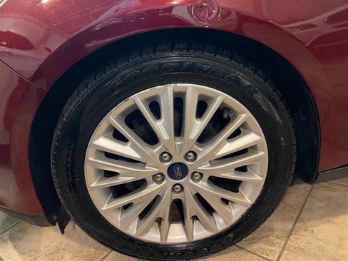Used 2017 Ford Focus Titanium w/ Titanium Technology Package image 69