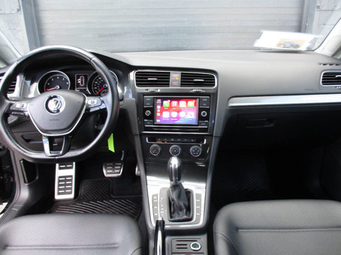 Used 2019 Volkswagen Golf Alltrack S image 53