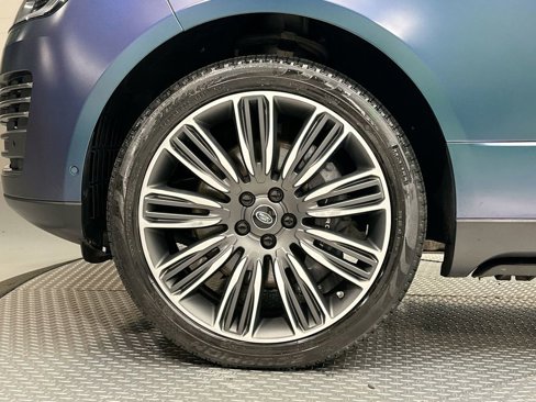Used 2020 Land Rover Range Rover Long Wheelbase Autobiography image 5