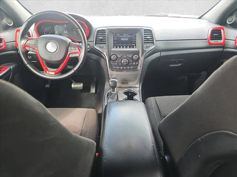 Used 2021 Jeep Grand Cherokee Laredo image 19